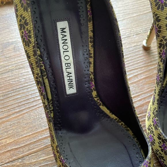 Manolo Blahnik Hangisi - Picture 6 of 10